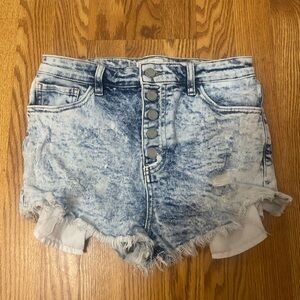 KanCan Denim Acid Wash High-Waisted Women Shorts style/estilo# VBK1787cut 38461